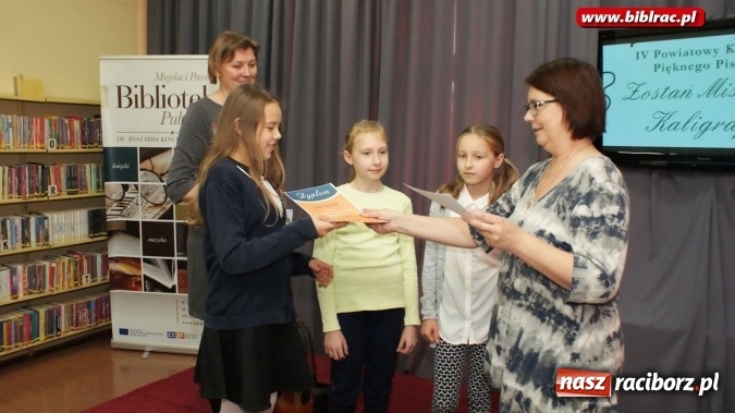 Zdjęcie w galerii na portalu naszraciborz.pl: Być Mistrzem Kaligrafii, czyli IV Powiatowy Konkurs Pięknego Pisania w bibliotece wiadomości z regionu