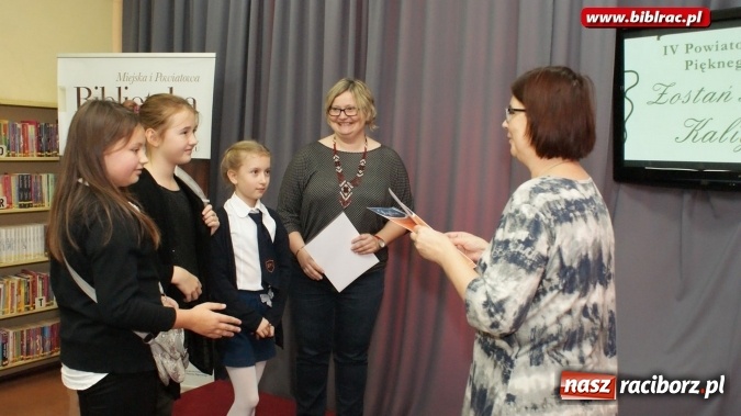 Zdjęcie w galerii na portalu naszraciborz.pl: Być Mistrzem Kaligrafii, czyli IV Powiatowy Konkurs Pięknego Pisania w bibliotece wiadomości z regionu