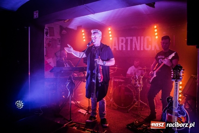 Zdjęcie w galerii na portalu naszraciborz.pl: Festiwal Wiatraki w muzycznej odsłonie na Końcu Świata wiadomości z regionu