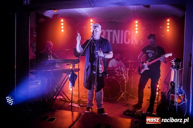 Zdjęcie w galerii na portalu naszraciborz.pl: Festiwal Wiatraki w muzycznej odsłonie na Końcu Świata wiadomości z regionu