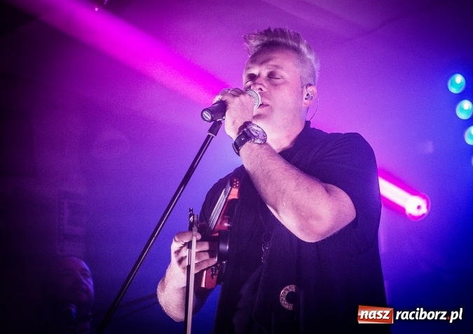 Zdjęcie w galerii na portalu naszraciborz.pl: Festiwal Wiatraki w muzycznej odsłonie na Końcu Świata wiadomości z regionu