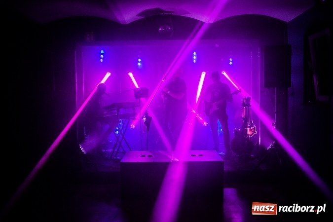 Zdjęcie w galerii na portalu naszraciborz.pl: Festiwal Wiatraki w muzycznej odsłonie na Końcu Świata wiadomości z regionu