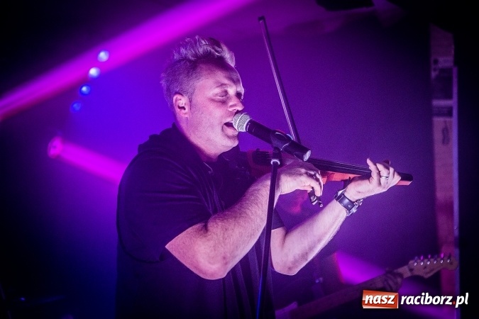 Zdjęcie w galerii na portalu naszraciborz.pl: Festiwal Wiatraki w muzycznej odsłonie na Końcu Świata wiadomości z regionu