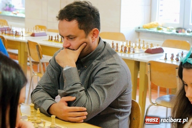 Zdjęcie w galerii na portalu naszraciborz.pl: XII Międzynarodowy Memoriał Szachowy im. Wiesława Hanczarka w Raciborzu. Sprawdź wyniki! wiadomości z regionu