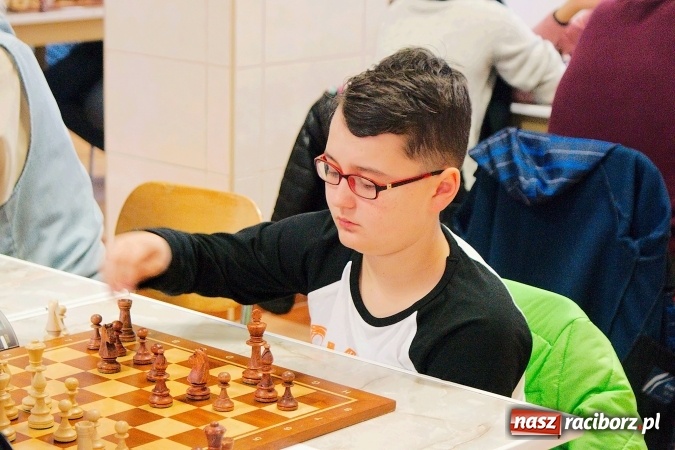 Zdjęcie w galerii na portalu naszraciborz.pl: XII Międzynarodowy Memoriał Szachowy im. Wiesława Hanczarka w Raciborzu. Sprawdź wyniki! wiadomości z regionu