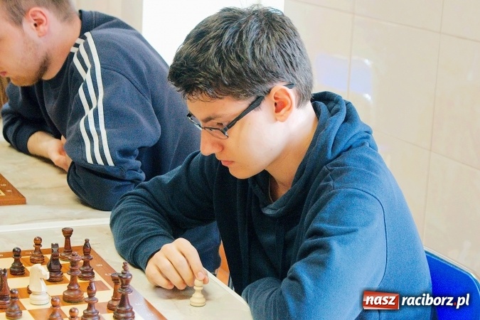 Zdjęcie w galerii na portalu naszraciborz.pl: XII Międzynarodowy Memoriał Szachowy im. Wiesława Hanczarka w Raciborzu. Sprawdź wyniki! wiadomości z regionu