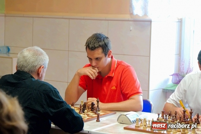 Zdjęcie w galerii na portalu naszraciborz.pl: XII Międzynarodowy Memoriał Szachowy im. Wiesława Hanczarka w Raciborzu. Sprawdź wyniki! wiadomości z regionu