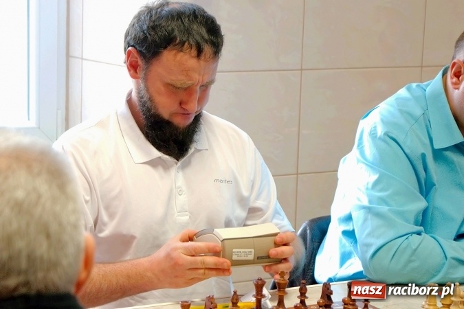 Zdjęcie w galerii na portalu naszraciborz.pl: XII Międzynarodowy Memoriał Szachowy im. Wiesława Hanczarka w Raciborzu. Sprawdź wyniki! wiadomości z regionu