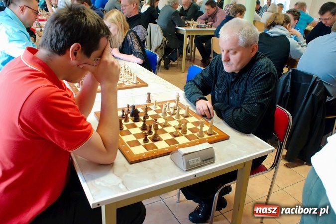Zdjęcie w galerii na portalu naszraciborz.pl: XII Międzynarodowy Memoriał Szachowy im. Wiesława Hanczarka w Raciborzu. Sprawdź wyniki! wiadomości z regionu