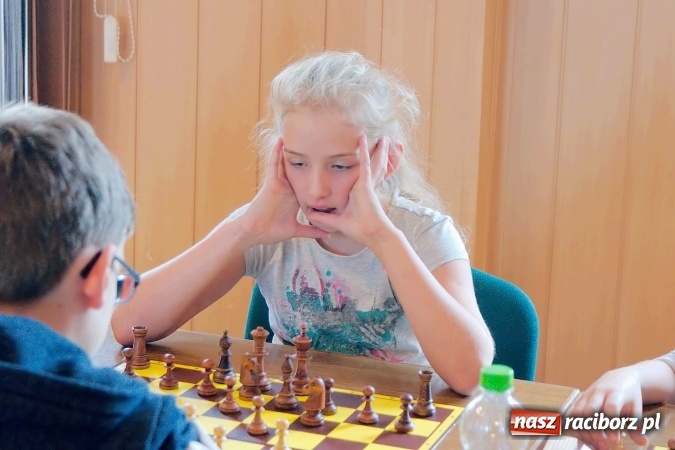 Zdjęcie w galerii na portalu naszraciborz.pl: XII Międzynarodowy Memoriał Szachowy im. Wiesława Hanczarka w Raciborzu. Sprawdź wyniki! wiadomości z regionu