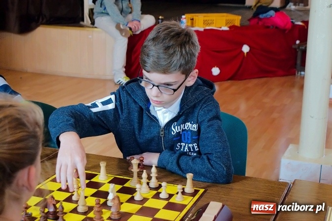 Zdjęcie w galerii na portalu naszraciborz.pl: XII Międzynarodowy Memoriał Szachowy im. Wiesława Hanczarka w Raciborzu. Sprawdź wyniki! wiadomości z regionu