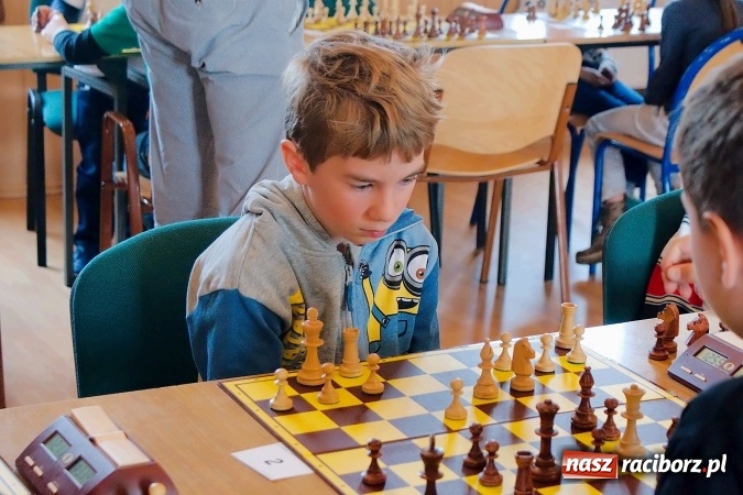 Zdjęcie w galerii na portalu naszraciborz.pl: XII Międzynarodowy Memoriał Szachowy im. Wiesława Hanczarka w Raciborzu. Sprawdź wyniki! wiadomości z regionu