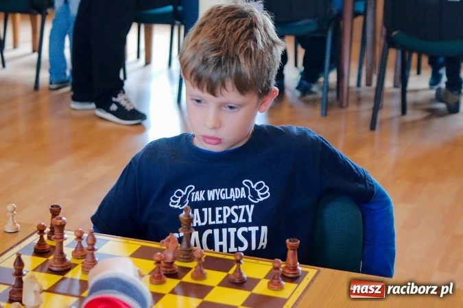Zdjęcie w galerii na portalu naszraciborz.pl: XII Międzynarodowy Memoriał Szachowy im. Wiesława Hanczarka w Raciborzu. Sprawdź wyniki! wiadomości z regionu