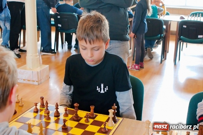 Zdjęcie w galerii na portalu naszraciborz.pl: XII Międzynarodowy Memoriał Szachowy im. Wiesława Hanczarka w Raciborzu. Sprawdź wyniki! wiadomości z regionu