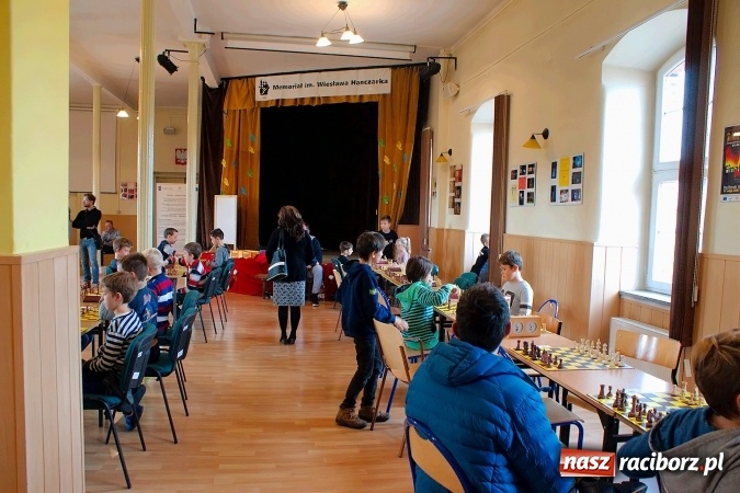 Zdjęcie w galerii na portalu naszraciborz.pl: XII Międzynarodowy Memoriał Szachowy im. Wiesława Hanczarka w Raciborzu. Sprawdź wyniki! wiadomości z regionu