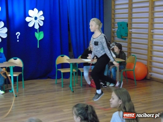 Zdjęcie w galerii na portalu naszraciborz.pl: Wielka walka z bykami - ortograficzna corrida w SP18 wiadomości z regionu