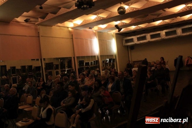 Zdjęcie w galerii na portalu naszraciborz.pl: Armenia, jakiej nie znamy. Wiecz&oacute;r ormiański w Krzanowicach wiadomości z regionu