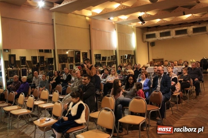 Zdjęcie w galerii na portalu naszraciborz.pl: Armenia, jakiej nie znamy. Wiecz&oacute;r ormiański w Krzanowicach wiadomości z regionu