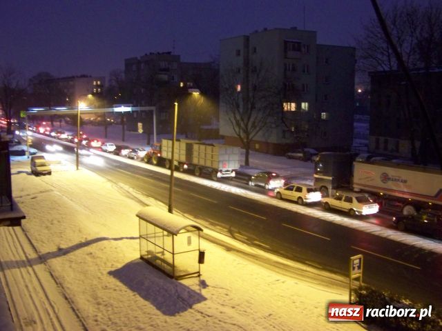 Zdjęcie w galerii na portalu naszraciborz.pl: Korek na Bosackiej wiadomości z regionu