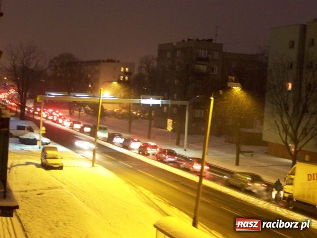 Zdjęcie w galerii na portalu naszraciborz.pl: Korek na Bosackiej wiadomości z regionu