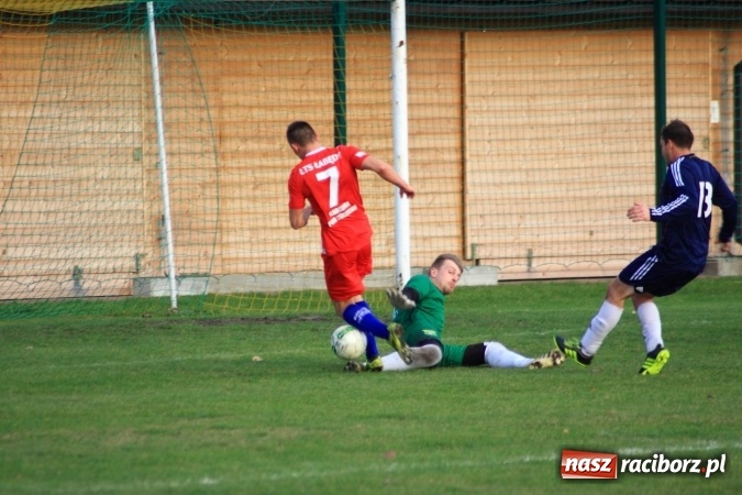 Zdjęcie w galerii na portalu naszraciborz.pl: Rudzki Buk uległ osłabionym Łabędom wiadomości z regionu