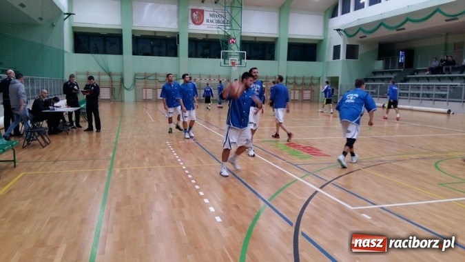 Zdjęcie w galerii na portalu naszraciborz.pl: Koszykówka. Trzecia wygrana Ofensywy  wiadomości z regionu