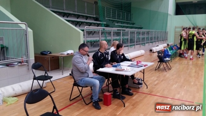 Zdjęcie w galerii na portalu naszraciborz.pl: Koszykówka. Trzecia wygrana Ofensywy  wiadomości z regionu