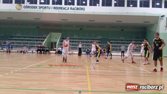 Zdjęcie w galerii na portalu naszraciborz.pl: Koszykówka. Trzecia wygrana Ofensywy  wiadomości z regionu