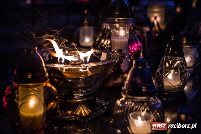 Zdjęcie w galerii na portalu naszraciborz.pl: Organizacja ruchu i komunikacja miejska we Wszystkich Świętych. Będzie dodatkowa bezpłatna linia autobusowa wiadomości z regionu