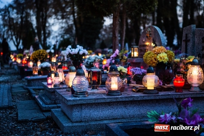 Zdjęcie w galerii na portalu naszraciborz.pl: Organizacja ruchu i komunikacja miejska we Wszystkich Świętych. Będzie dodatkowa bezpłatna linia autobusowa wiadomości z regionu