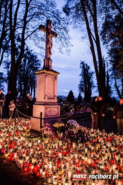 Zdjęcie w galerii na portalu naszraciborz.pl: Organizacja ruchu i komunikacja miejska we Wszystkich Świętych. Będzie dodatkowa bezpłatna linia autobusowa wiadomości z regionu