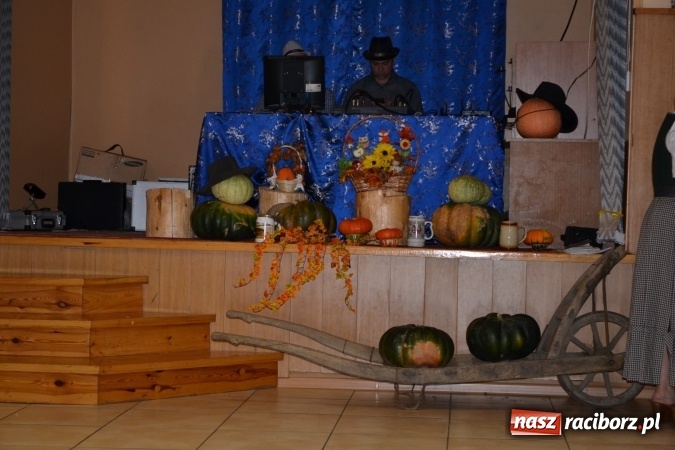 Zdjęcie w galerii na portalu naszraciborz.pl: Jubileuszowy Oktoberfest w Roszkowie wiadomości z regionu