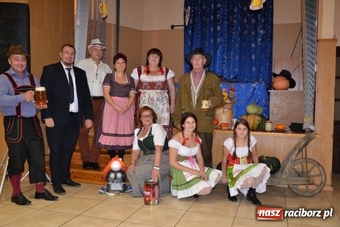 Zdjęcie w galerii na portalu naszraciborz.pl: Jubileuszowy Oktoberfest w Roszkowie wiadomości z regionu