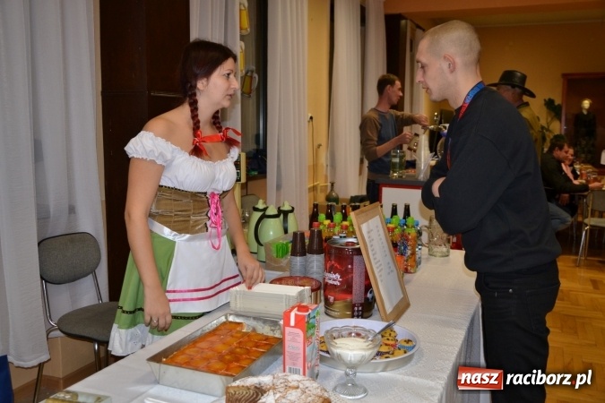 Zdjęcie w galerii na portalu naszraciborz.pl: Jubileuszowy Oktoberfest w Roszkowie wiadomości z regionu