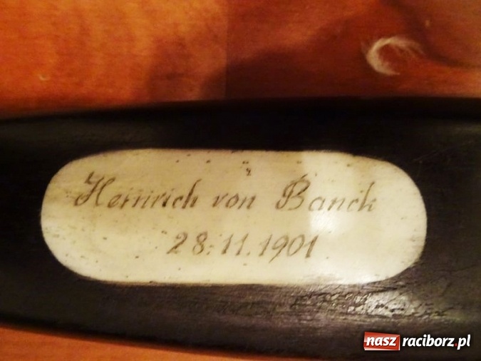 Zdjęcie w galerii na portalu naszraciborz.pl: Szczęśliwy przypadek, czyli nieznane pamiątki po dawnych właścicielach pałacu w Wojnowicach wiadomości z regionu