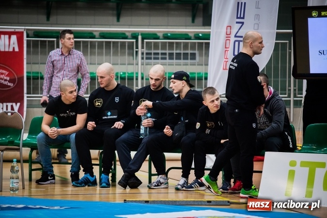 Zdjęcie w galerii na portalu naszraciborz.pl: Krajowa Liga Zapaśnicza: Inauguracyjne zwycięstwo MKZ Unia Racibórz wiadomości z regionu