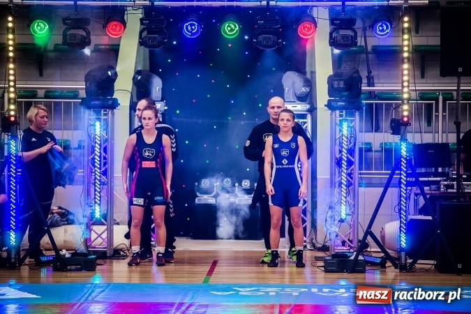 Zdjęcie w galerii na portalu naszraciborz.pl: Krajowa Liga Zapaśnicza: Inauguracyjne zwycięstwo MKZ Unia Racibórz wiadomości z regionu