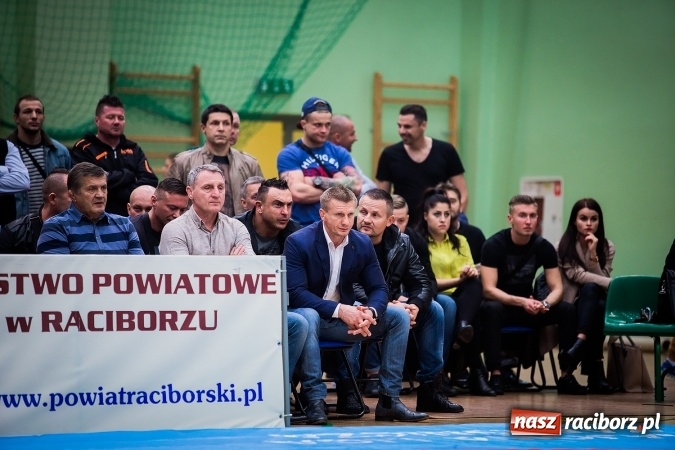 Zdjęcie w galerii na portalu naszraciborz.pl: Krajowa Liga Zapaśnicza: Inauguracyjne zwycięstwo MKZ Unia Racibórz wiadomości z regionu