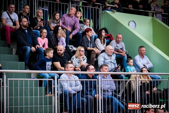 Zdjęcie w galerii na portalu naszraciborz.pl: Krajowa Liga Zapaśnicza: Inauguracyjne zwycięstwo MKZ Unia Racibórz wiadomości z regionu