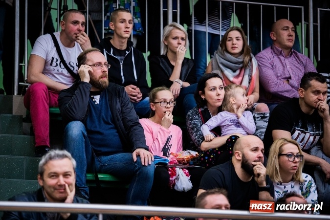 Zdjęcie w galerii na portalu naszraciborz.pl: Krajowa Liga Zapaśnicza: Inauguracyjne zwycięstwo MKZ Unia Racibórz wiadomości z regionu