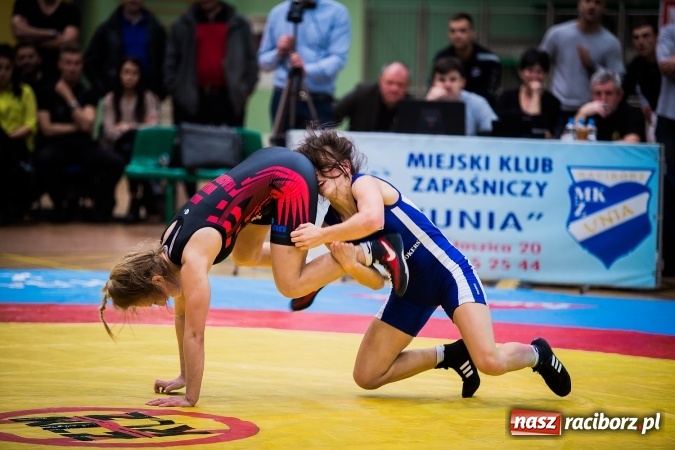 Zdjęcie w galerii na portalu naszraciborz.pl: Krajowa Liga Zapaśnicza: Inauguracyjne zwycięstwo MKZ Unia Racibórz wiadomości z regionu