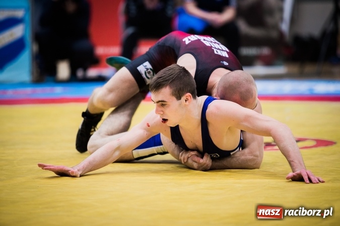 Zdjęcie w galerii na portalu naszraciborz.pl: Krajowa Liga Zapaśnicza: Inauguracyjne zwycięstwo MKZ Unia Racibórz wiadomości z regionu