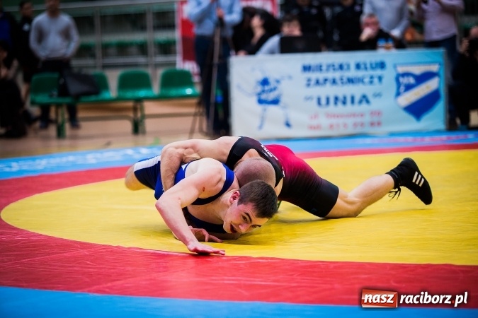 Zdjęcie w galerii na portalu naszraciborz.pl: Krajowa Liga Zapaśnicza: Inauguracyjne zwycięstwo MKZ Unia Racibórz wiadomości z regionu