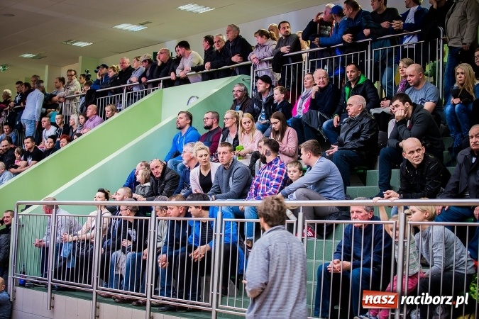 Zdjęcie w galerii na portalu naszraciborz.pl: Krajowa Liga Zapaśnicza: Inauguracyjne zwycięstwo MKZ Unia Racibórz wiadomości z regionu