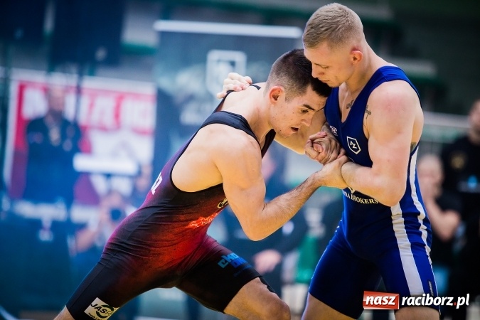 Zdjęcie w galerii na portalu naszraciborz.pl: Krajowa Liga Zapaśnicza: Inauguracyjne zwycięstwo MKZ Unia Racibórz wiadomości z regionu