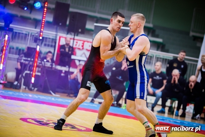 Zdjęcie w galerii na portalu naszraciborz.pl: Krajowa Liga Zapaśnicza: Inauguracyjne zwycięstwo MKZ Unia Racibórz wiadomości z regionu