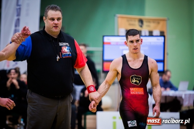 Zdjęcie w galerii na portalu naszraciborz.pl: Krajowa Liga Zapaśnicza: Inauguracyjne zwycięstwo MKZ Unia Racibórz wiadomości z regionu