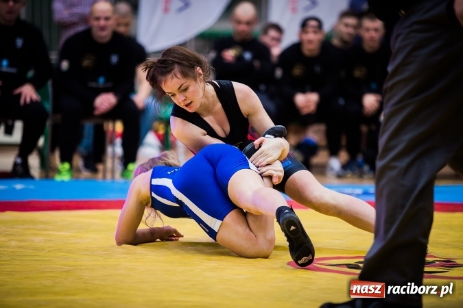 Zdjęcie w galerii na portalu naszraciborz.pl: Krajowa Liga Zapaśnicza: Inauguracyjne zwycięstwo MKZ Unia Racibórz wiadomości z regionu
