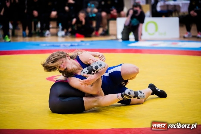 Zdjęcie w galerii na portalu naszraciborz.pl: Krajowa Liga Zapaśnicza: Inauguracyjne zwycięstwo MKZ Unia Racibórz wiadomości z regionu