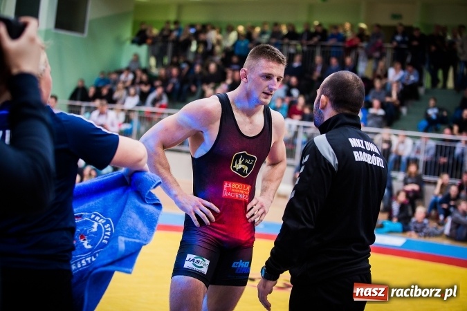 Zdjęcie w galerii na portalu naszraciborz.pl: Krajowa Liga Zapaśnicza: Inauguracyjne zwycięstwo MKZ Unia Racibórz wiadomości z regionu